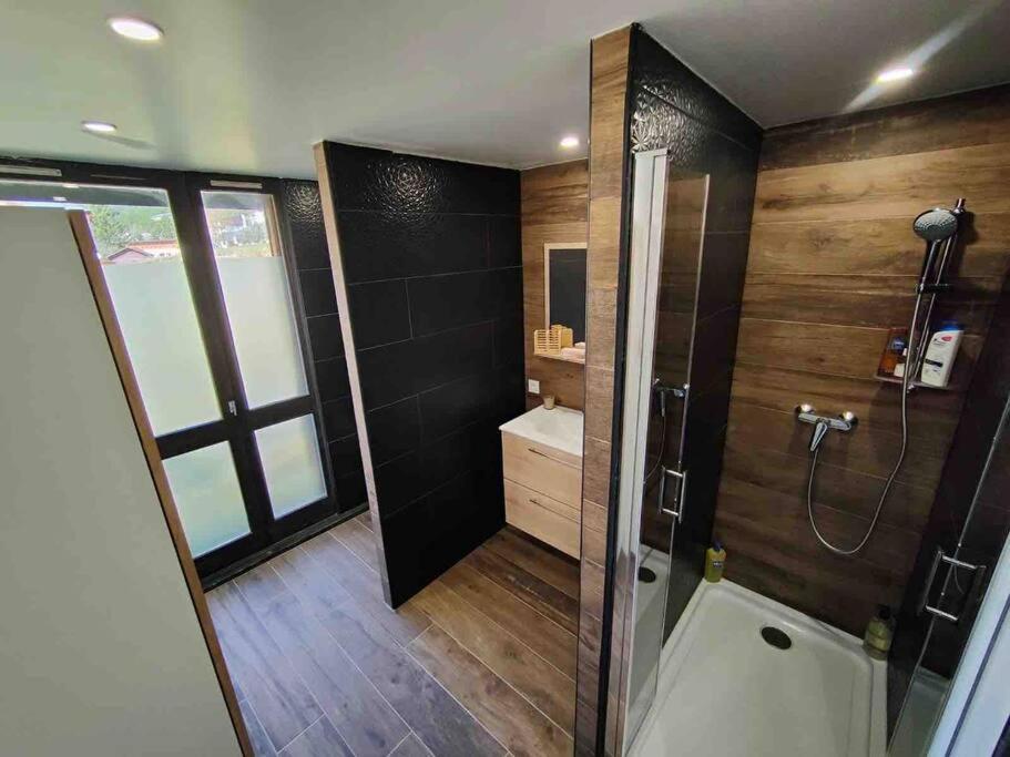 Appartement Cocooning Entierement Renove Лез Англ Екстериор снимка