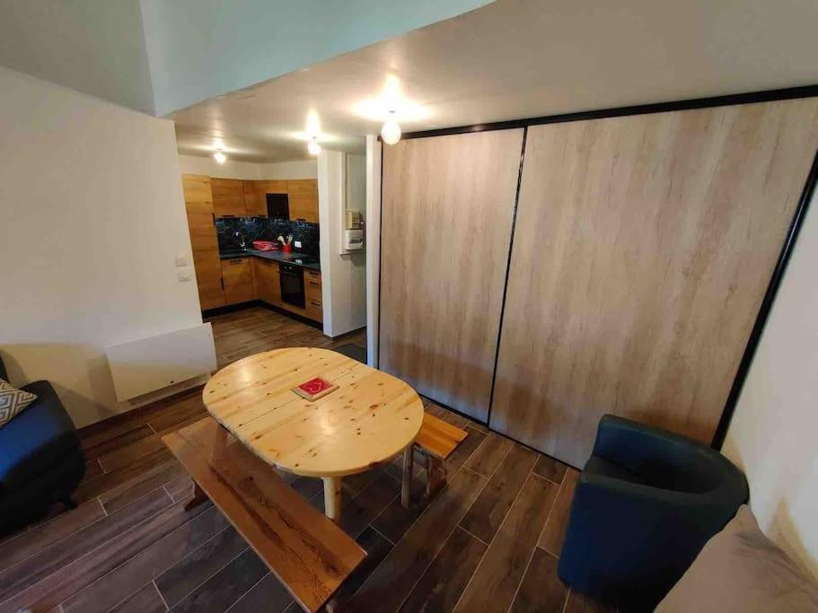 Appartement Cocooning Entierement Renove Лез Англ Екстериор снимка