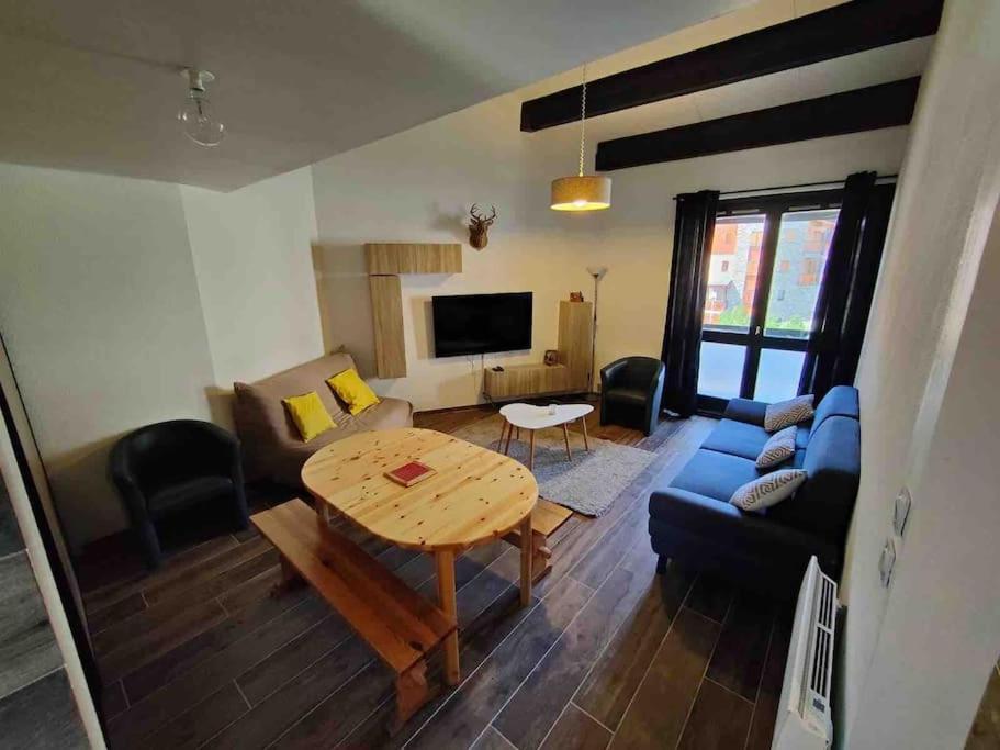 Appartement Cocooning Entierement Renove Лез Англ Екстериор снимка
