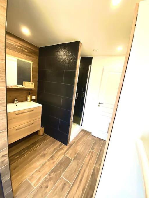 Appartement Cocooning Entierement Renove Лез Англ Екстериор снимка